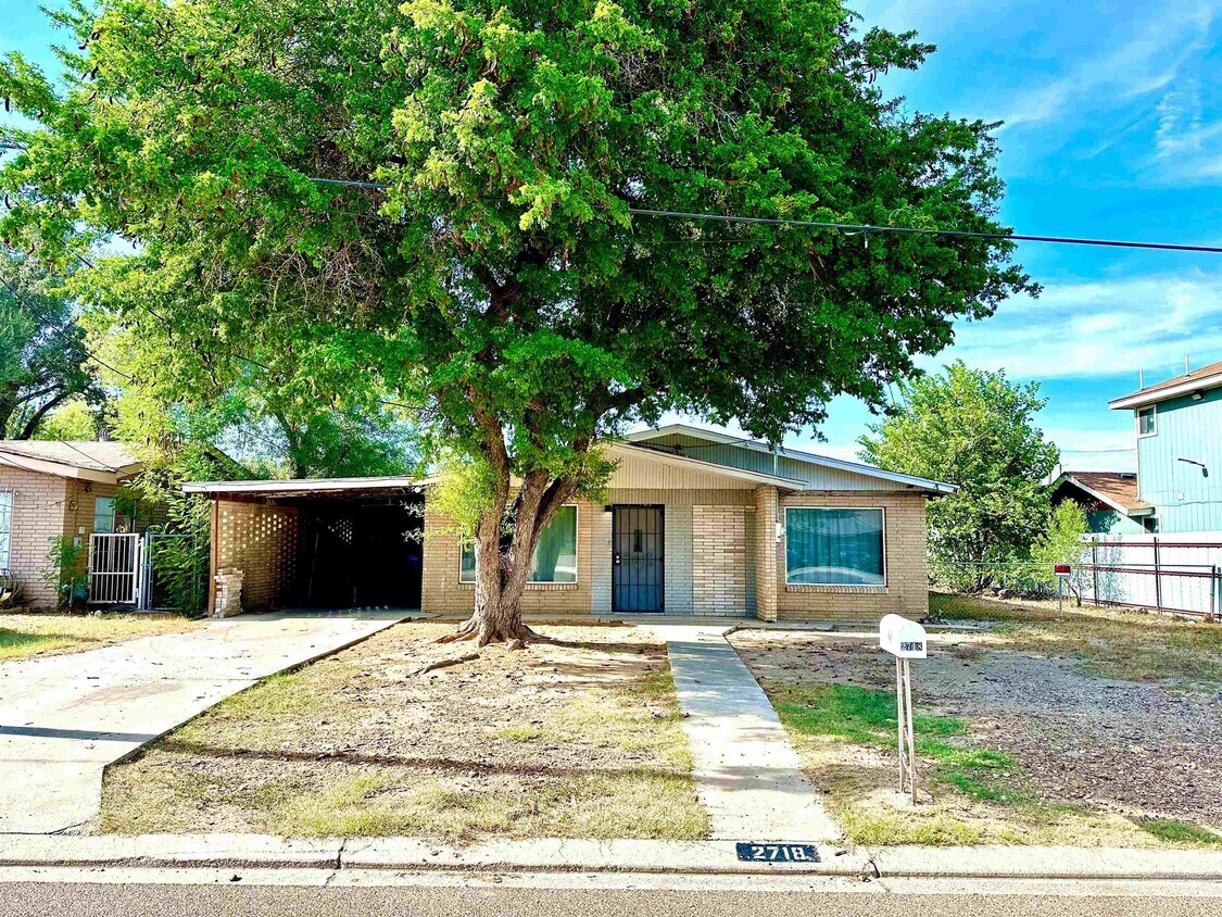 Primary Photo - 2718 Garfield St