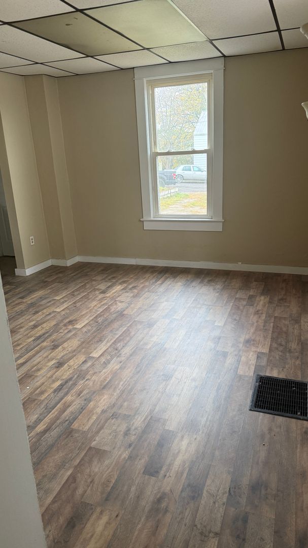 Foto del edificio - Large 2 bedroom Single Family House