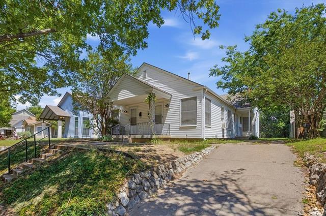 Building Photo - 3908 Linden Ave
