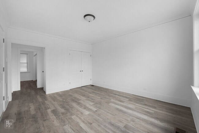 Foto del edificio - 2118 S 51st Ave