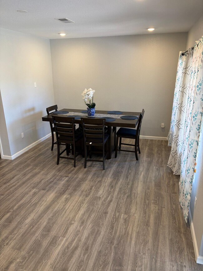 Foto del edificio - 148 Cortona Pl