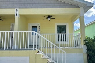 Building Photo - 621 E Virginia Ave