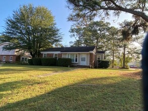 Building Photo - 1829 Inverness Dr
