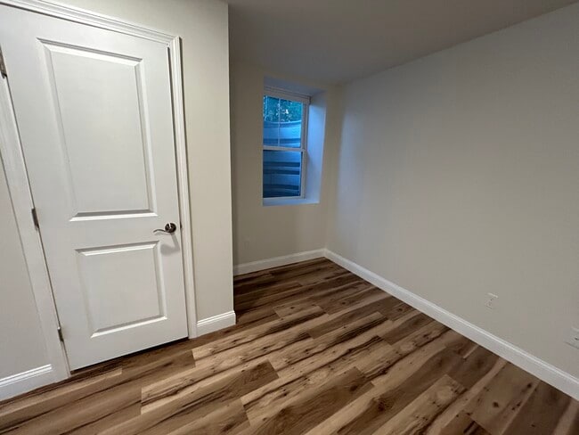 Kitchen dining - 376 Colchester Ave