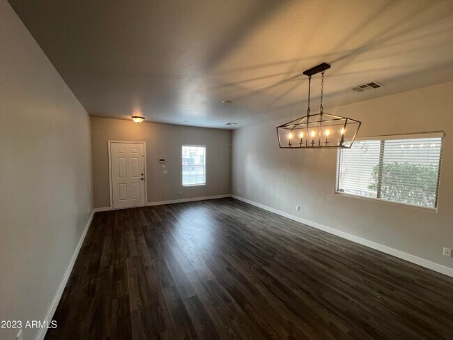 Foto del edificio - 16142 N 168th Ln