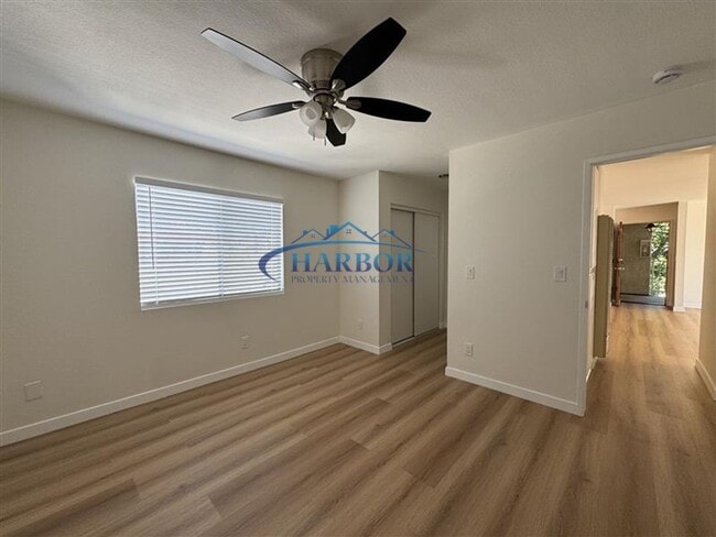 Foto del edificio - 961 W 1st St