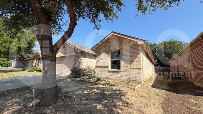 Building Photo - 5761 Dunraven Trail