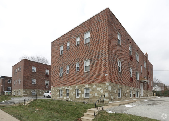 Primary Photo - 7408 - 7428 Alma St