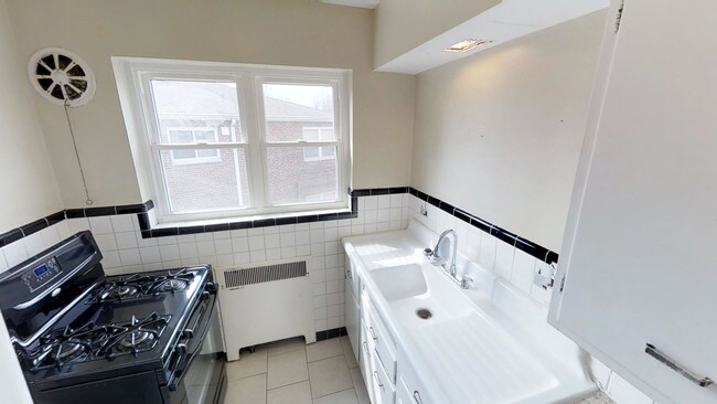 Foto del edificio - 6620 Coleridge Ave