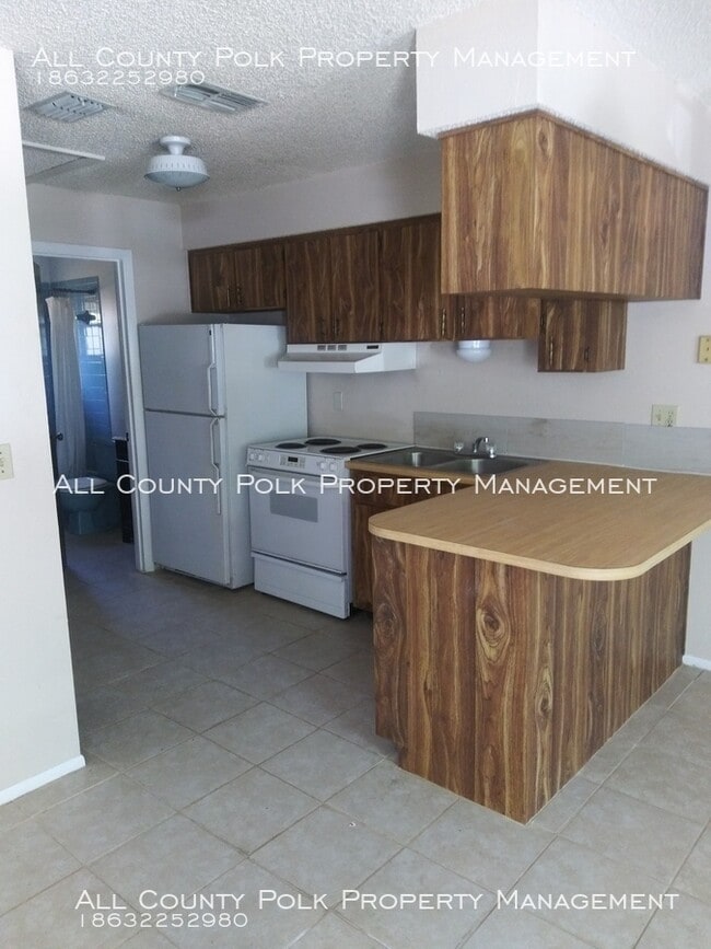Building Photo - Nice Apartment For Rent in Central Lakeland