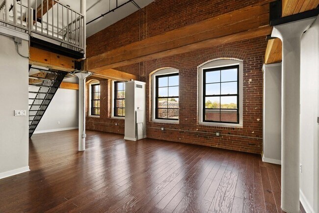 Foto del edificio - 1241-1255 Adams St