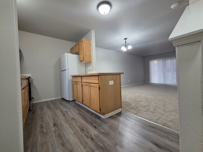 Building Photo - Tired of Apartments? Come Live In This Beauty!!