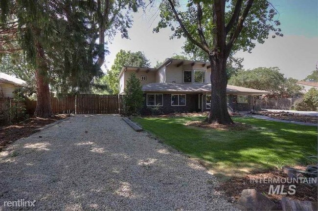 Building Photo - 5 br, 4 bath House - 1807 N Hilton St