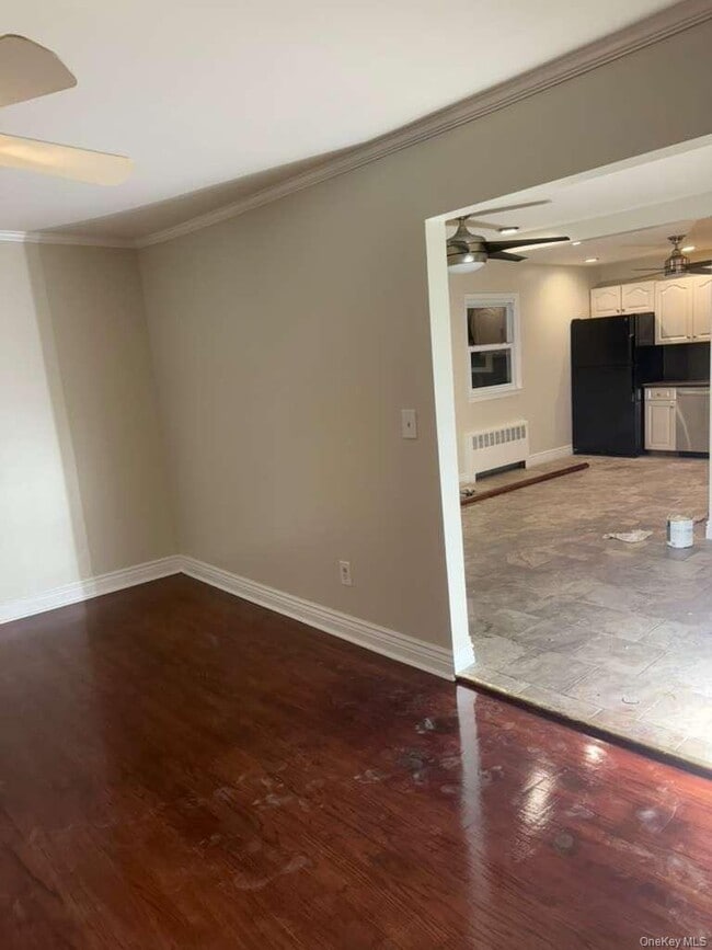 Foto del edificio - 168 Bennett Ave