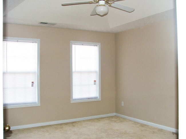 Building Photo - 3830 Michaels Creek Way