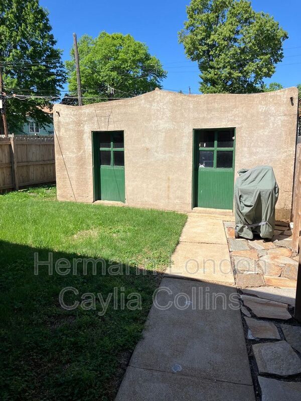 Foto del edificio - 1233 Graham St