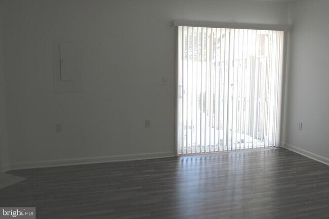 Foto del edificio - 202 Blossom Ln