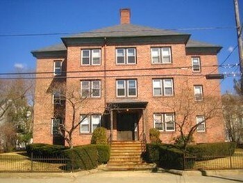 Building Photo - 159 River Ave