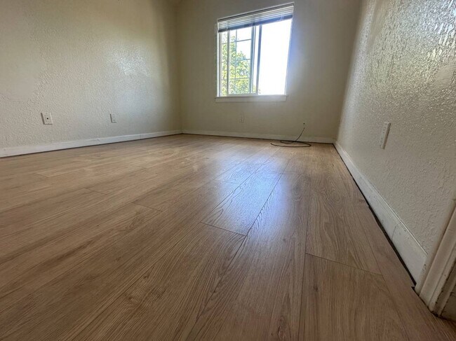 Foto del edificio - 3100 SE 122nd Ave