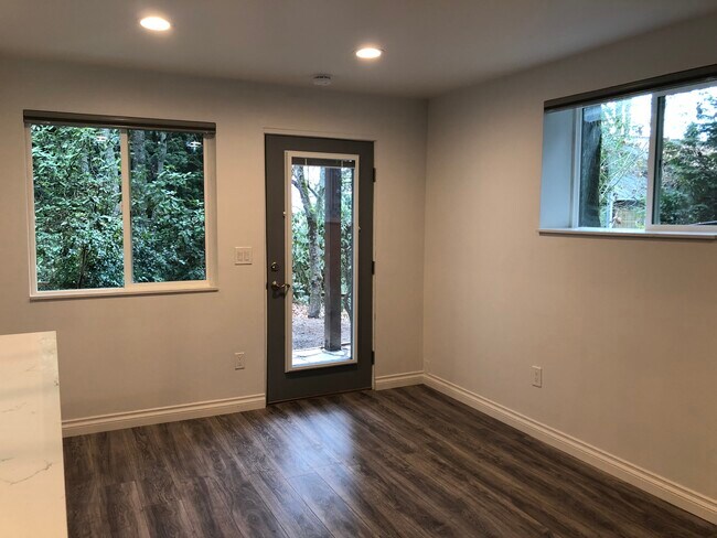 Building Photo - 17317 145th Ave NE