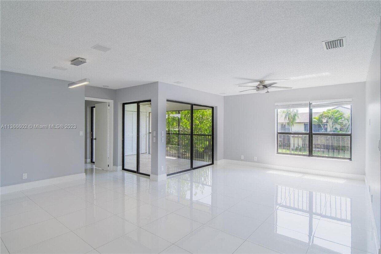 3745 Cocoplum Cir Unit 3561, Coconut Creek, FL 33063 Condo for Rent