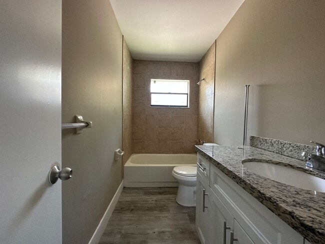 Photo - SPECIALS up to 3 MONTHS FOR FREE ON SELECT UNITS Price Reduced Apartment
