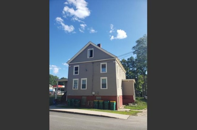Building Photo - 163 Autumn St