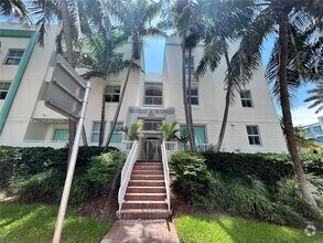 Building Photo - 9172 Collins Ave