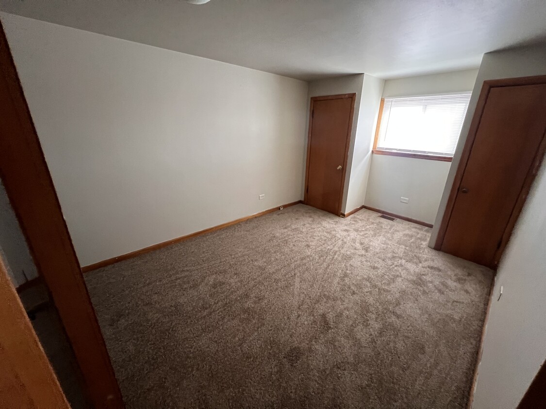 Foto principal - 8711 W Cermak Rd