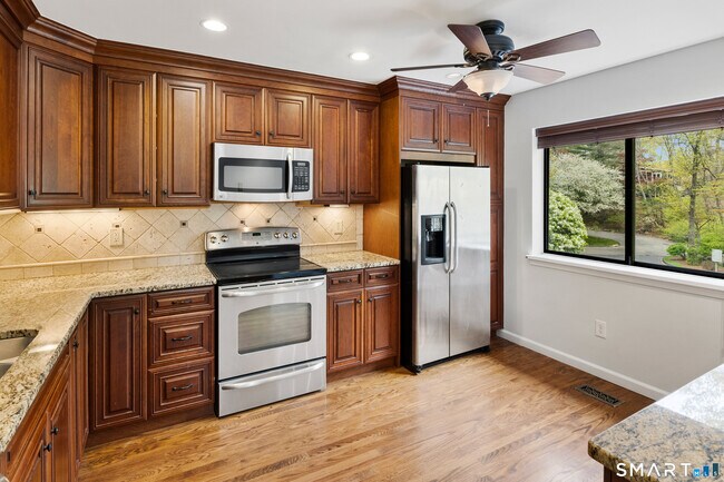 Foto del edificio - 28 Rockmeadow Rd