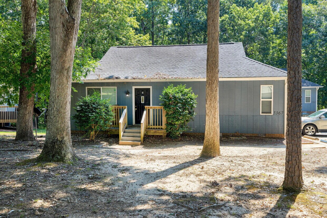 Foto principal - 5367 Wayne St