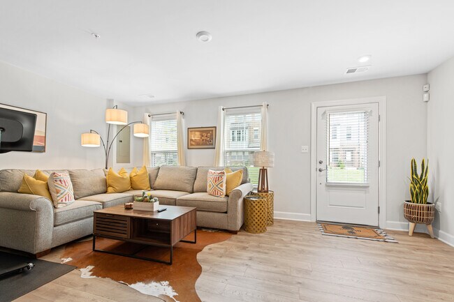 Building Photo - 106 Albany Pl