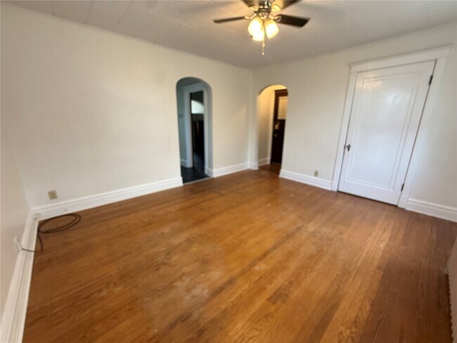 Foto del edificio - 3954 Dover Pl
