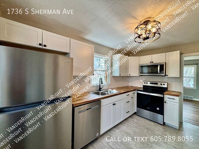 Building Photo - 1736 S Sherman Ave