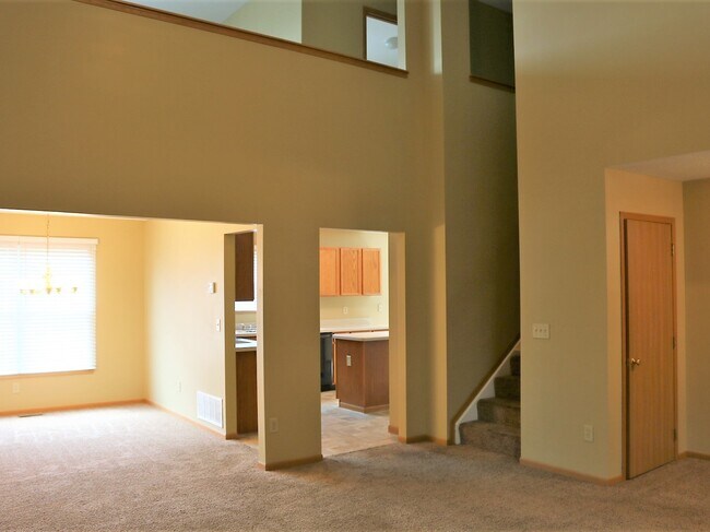 Building Photo - 395 Belfair Drive