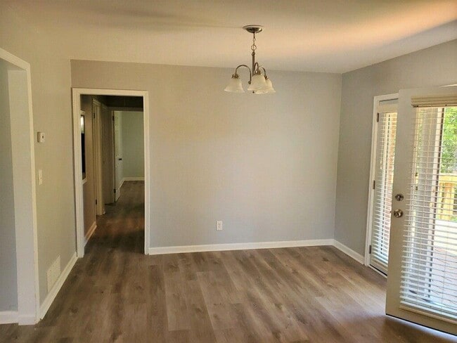 Building Photo - 4867 Flint Hill Rd SW