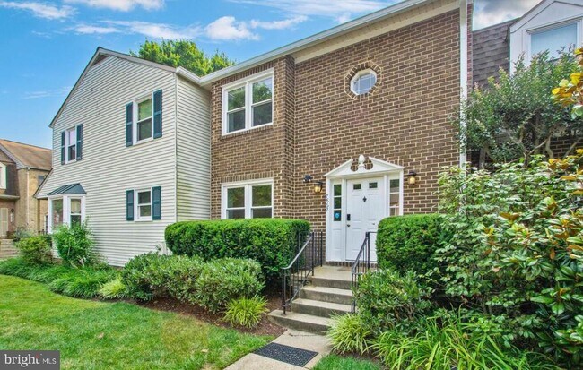 Foto del edificio - 7862 Heatherton Ln