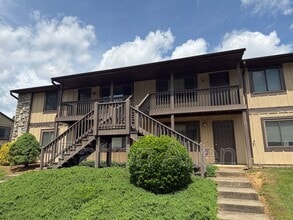 Building Photo - 28 Dawnwood Cir