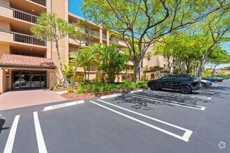 Building Photo - 450 Egret Cir