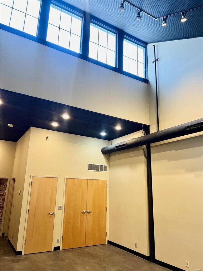 Building Photo - 3124 Olive St