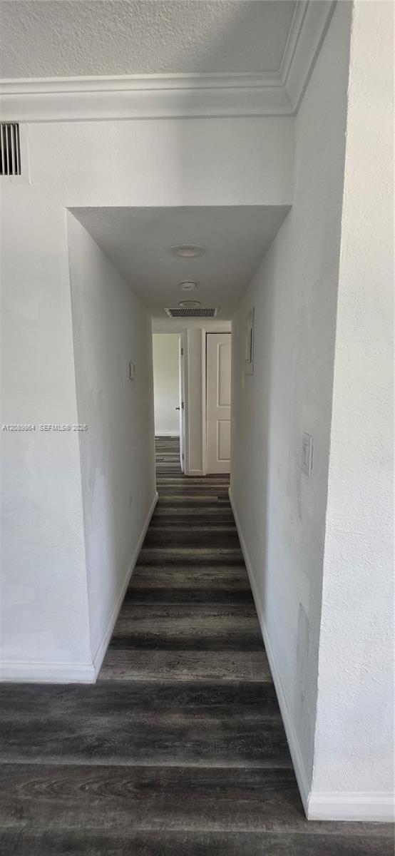 Building Photo - 20201 NE 29th Ct