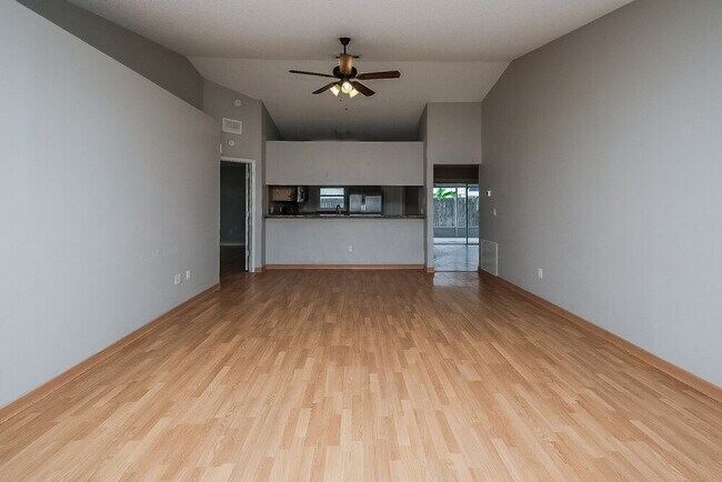 Building Photo - 1808 Rudder Dr