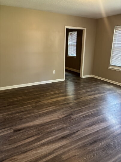 Building Photo - "3-Bedroom Gem on Breckenwood Drive!"
