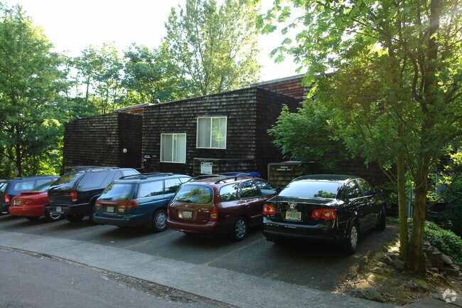 Foto del edificio - Lair Hill Apartments