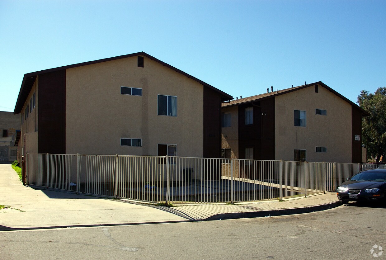 Building Photo - 4231-4241 Logan Ave