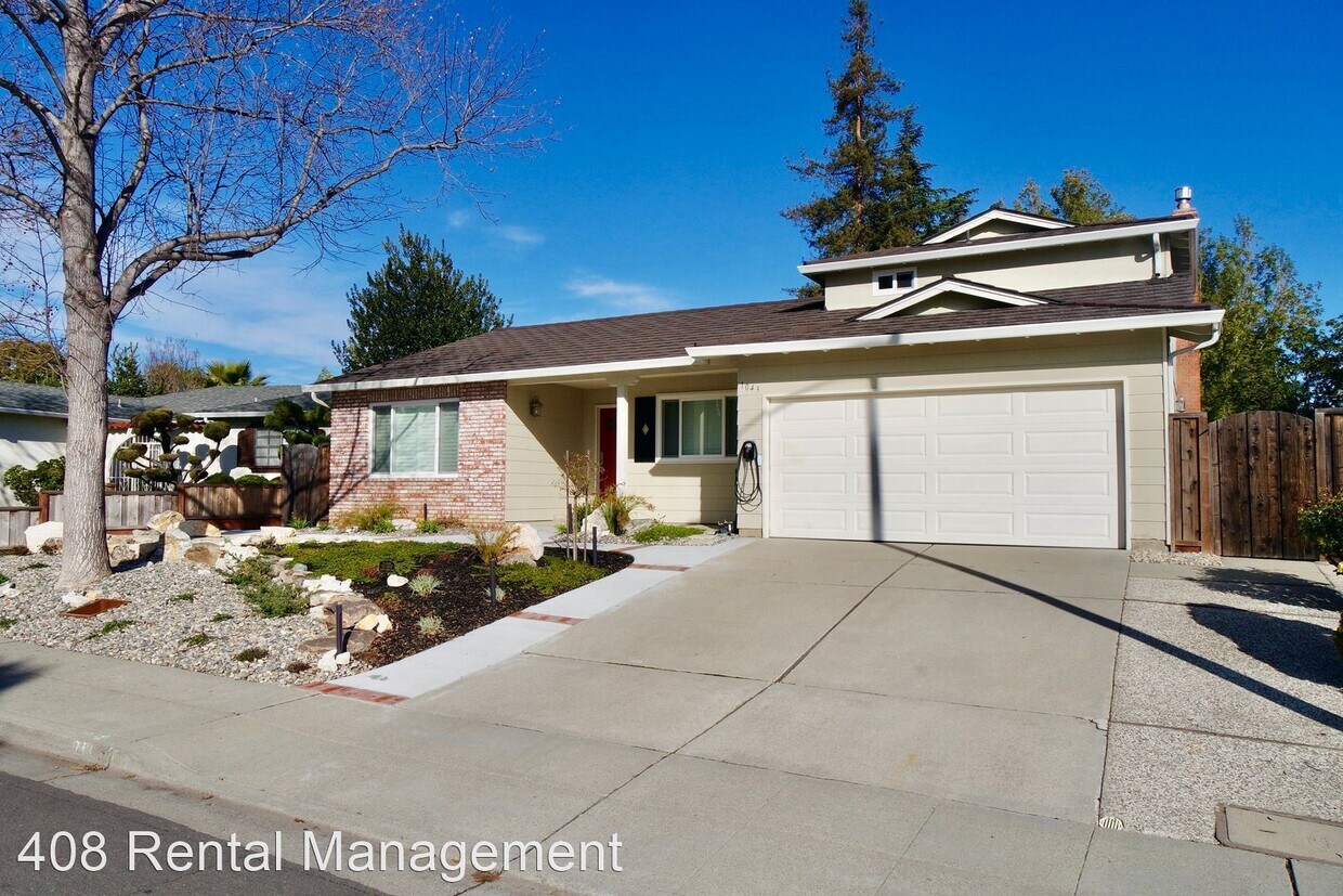 Primary Photo - 4 br, 2 bath House - 1043 Gardenia Way