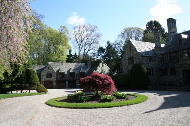 Foto del edificio - 35 Dogwood Ln
