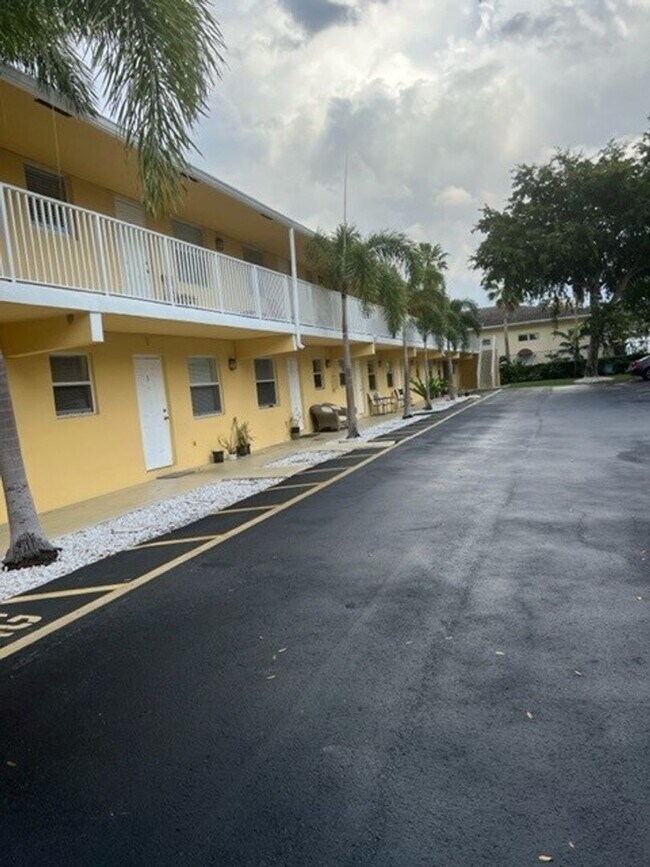 Foto del interior - 2640 Ivy Apartments LLC