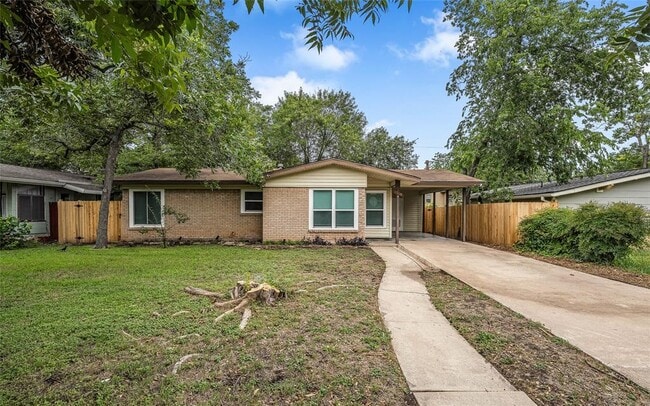 Building Photo - 1309 Suffolk Dr