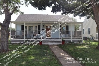 Building Photo - 801 Sherman St